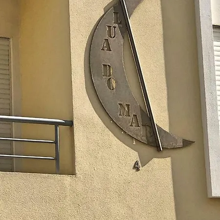 Apartament Lua Do Mar - T2 - Piscina - Fte Ao Mar- *